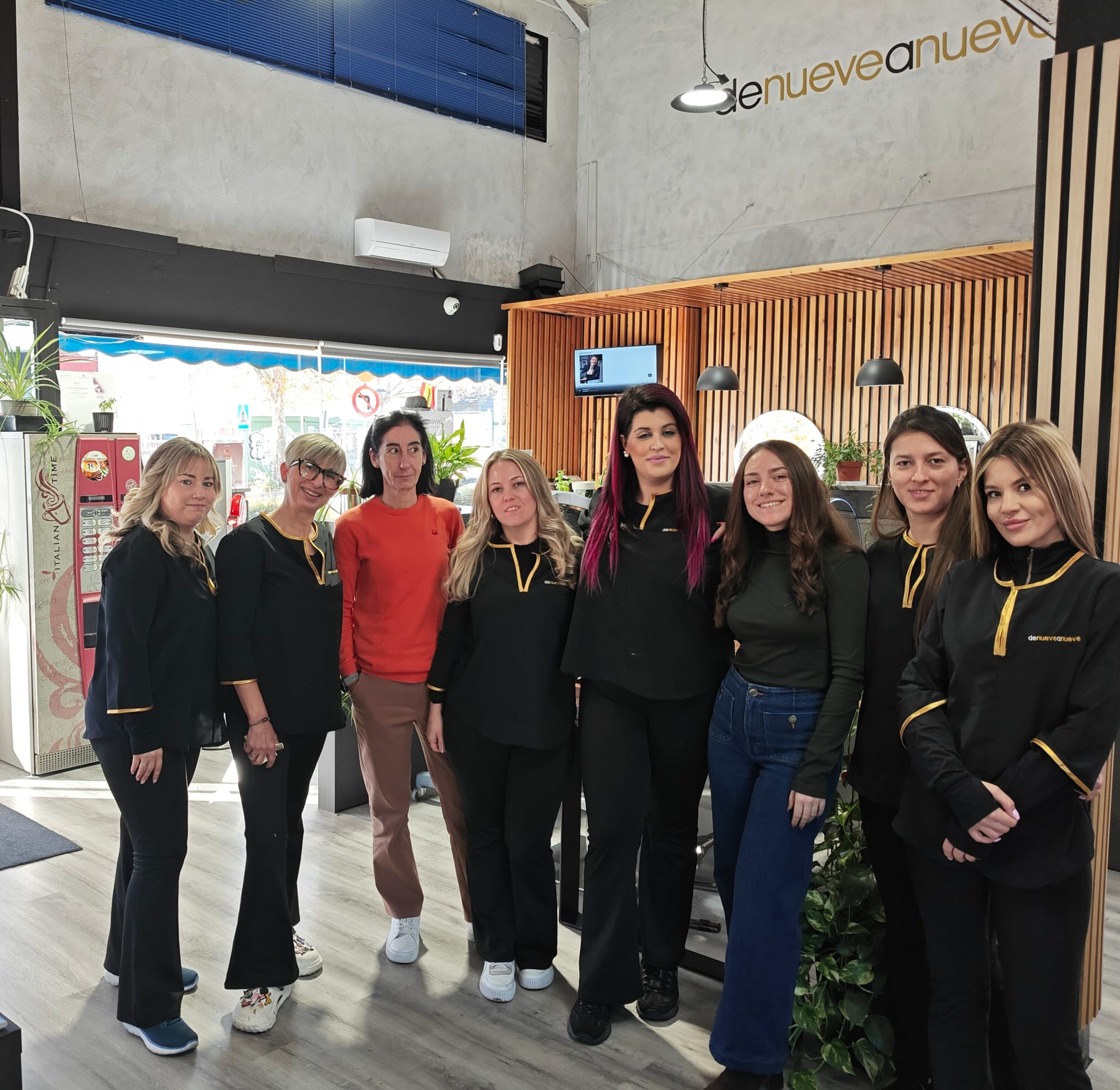 Peluqueria y estetica denueveanueve